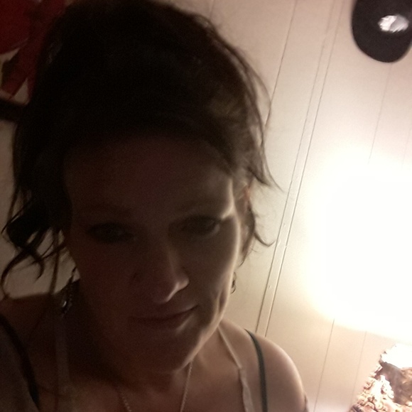 Meet your Posher, Sabrina - Picture 2 of 8